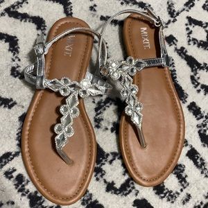 LIKE NEW Sandals